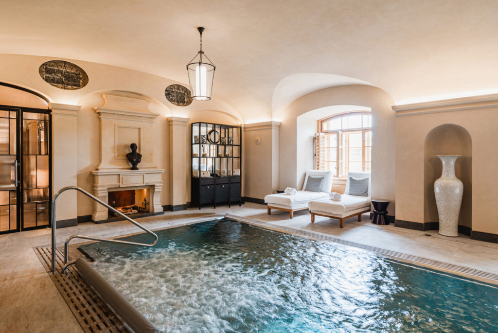 Four Seasons Hotel Prague získal pět hvězd ve Forbes Travel Guide 2024